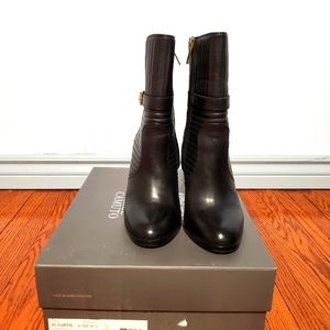 Vince Camuto ankle boots size 6.5